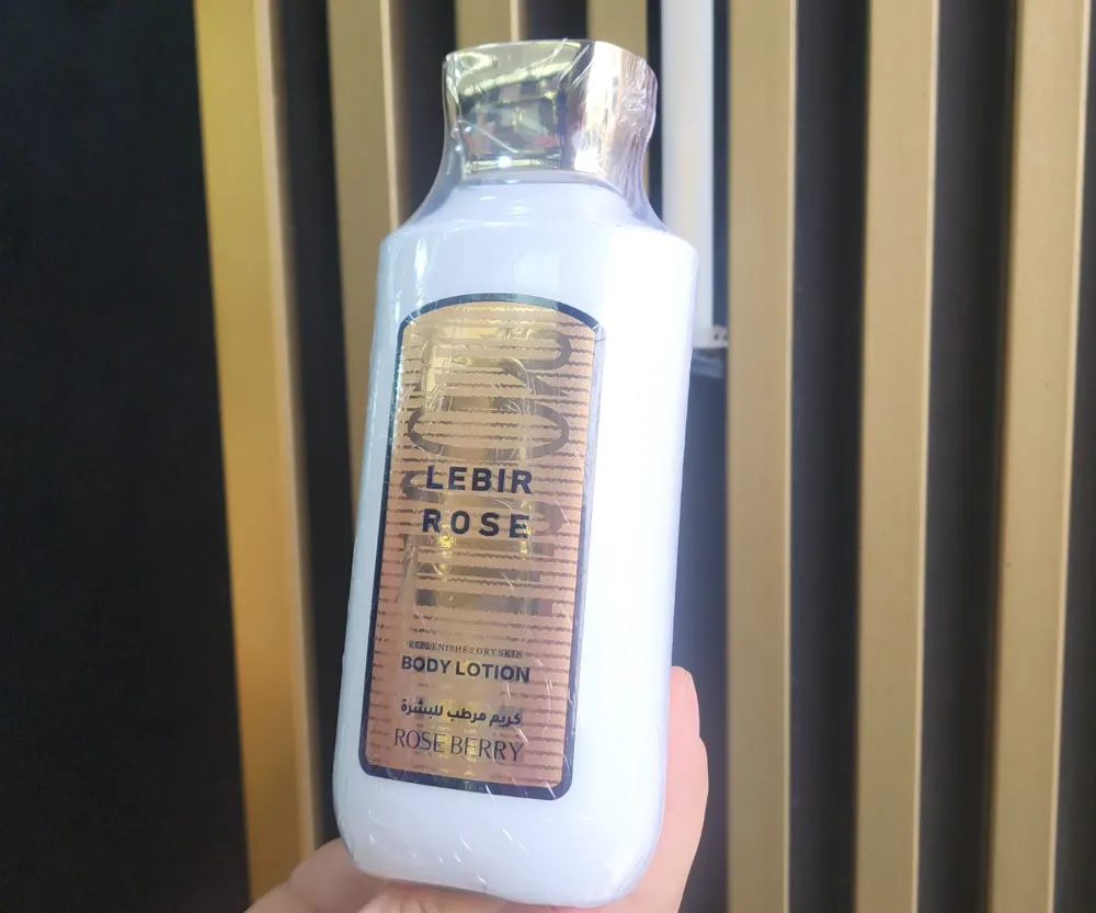 Lotion pour le corps Lebir Rose - Rose Berry 300 ml